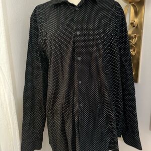 Perry Ellis Slim Fit Black and White Button Down Shirt